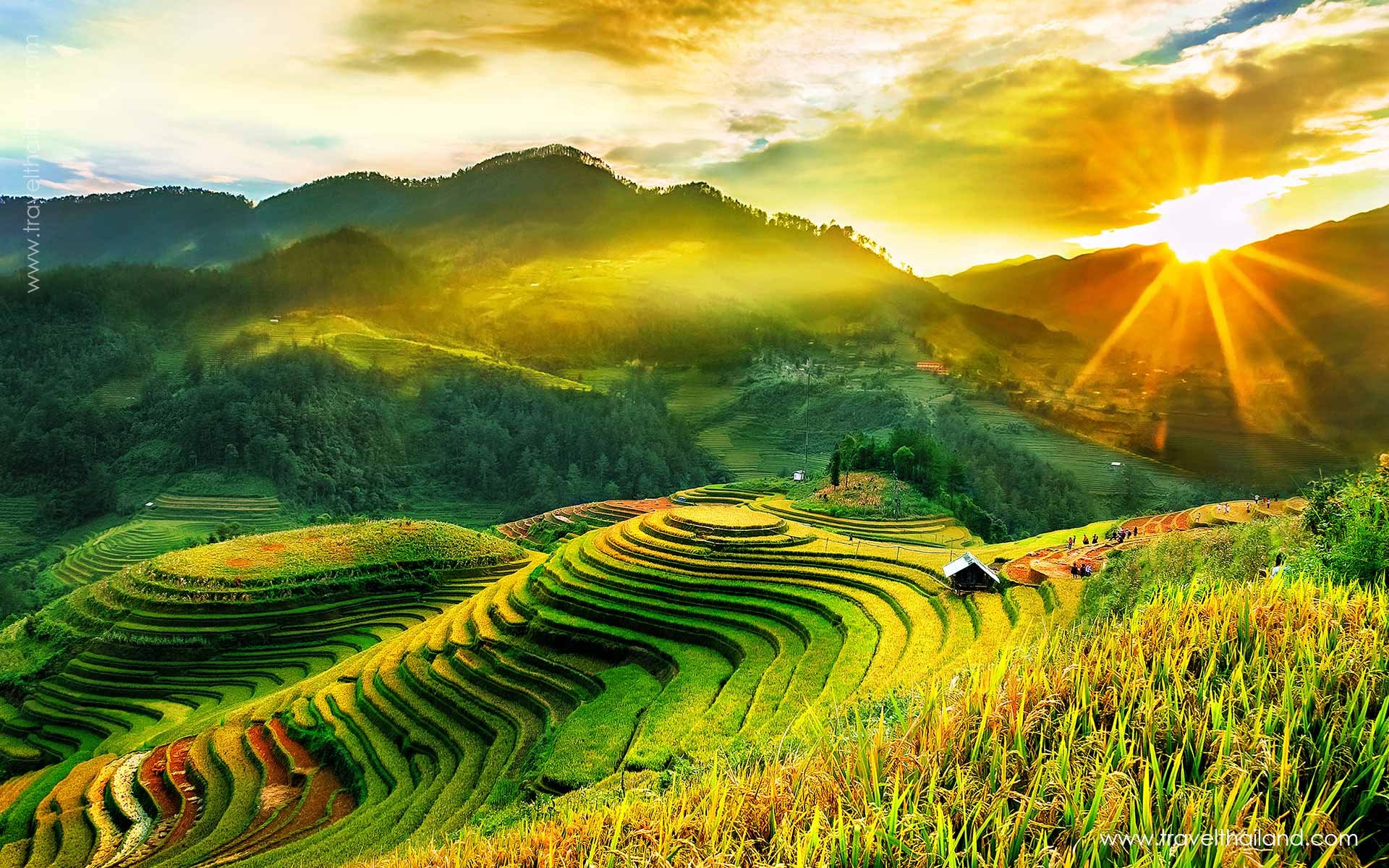 9-Day Bangkok to Hanoi Tour with Sapa & Halong Bay